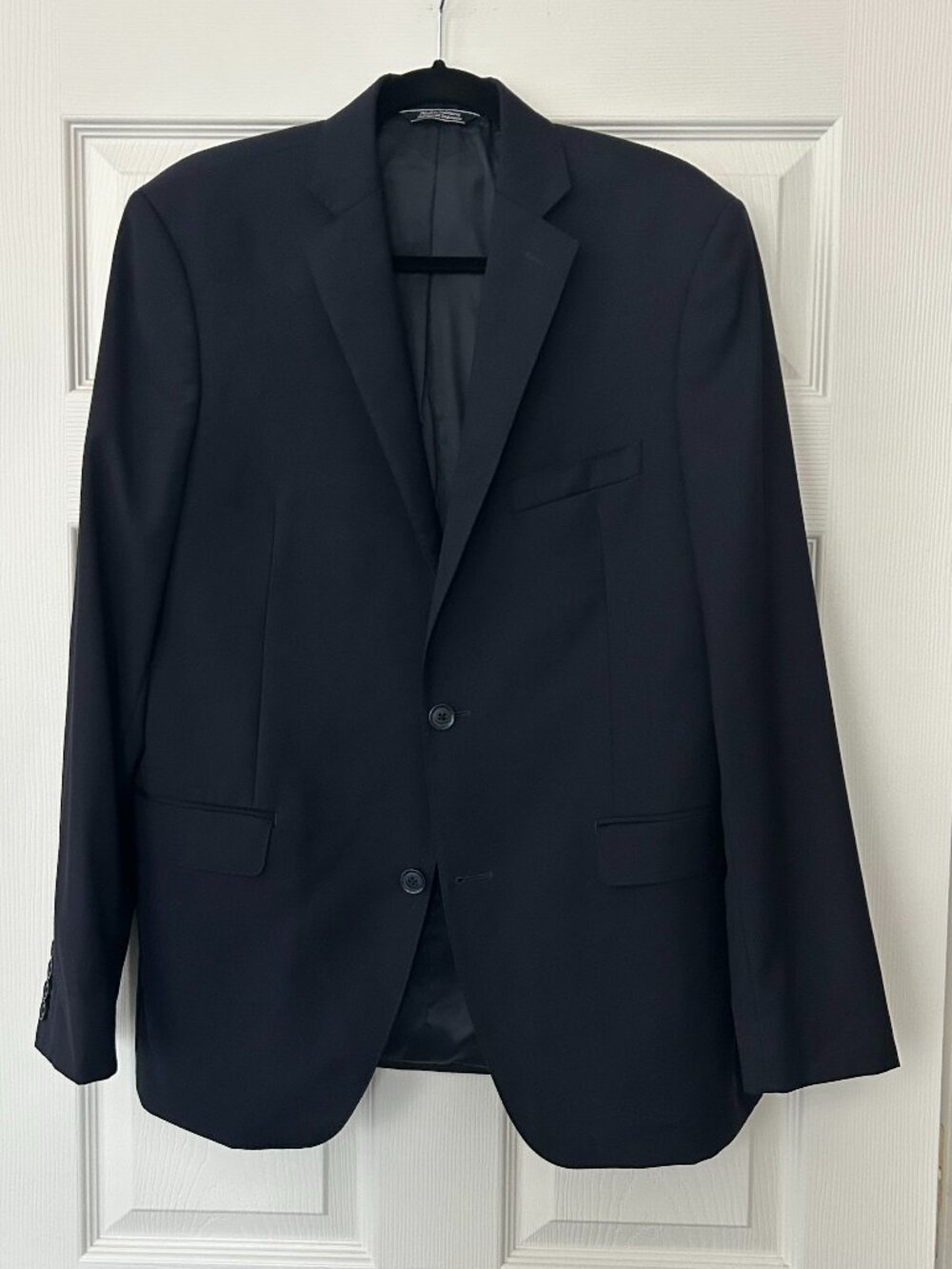 Saks Fifth Avenue Mens Blazer 40R Navy 100% Wool Trim Fit 2 Button Sport Coat